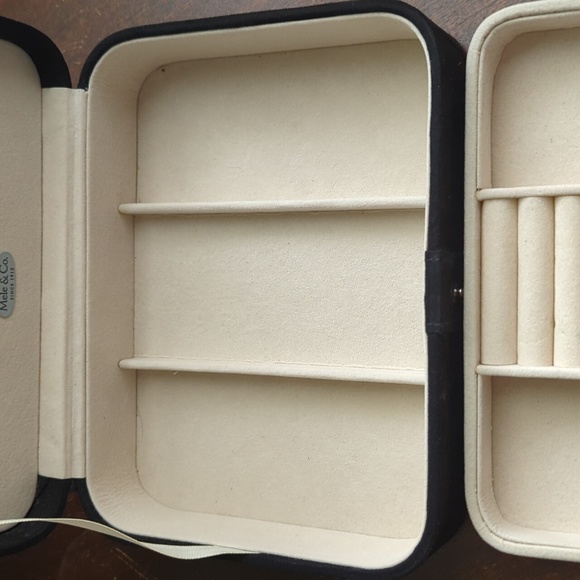 Mele & Co jewelery box - Picture 6 of 12